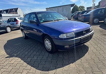 Opel Astra 1.6 Limosine Automatik Klima TÜV
