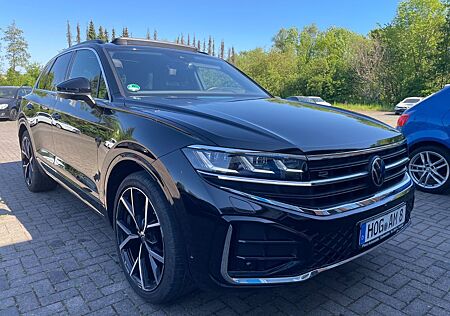 VW Touareg Volkswagen 3.0TDI R-LINE PANO HUD OFFROAD-PAKET 22"