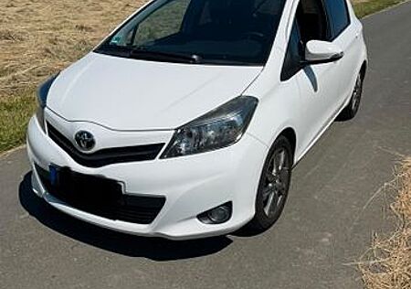 Toyota Yaris 1,33 Club Klima Kamera HU 10/26 Scheckheft