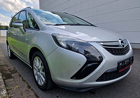 Opel Zafira C Tourer Selection /AHK/PDC/NAVI/EFH/MFL/