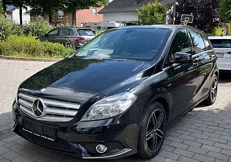 Mercedes-Benz B 180 Mercedes B-Klasse 180 CDI (2012)