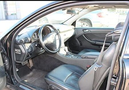 Mercedes-Benz CL 230