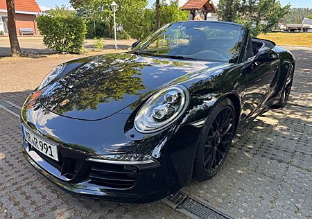 Porsche 991 Carrera 4 GTS Cabrio. 3 Jahre Approved