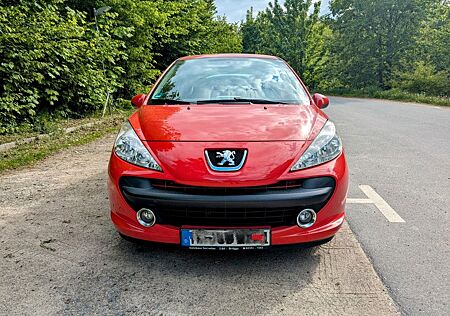 Peugeot 207 Urban Move 75 Top Zustand