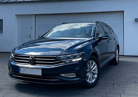 VW Passat Variant Volkswagen Business 2.0