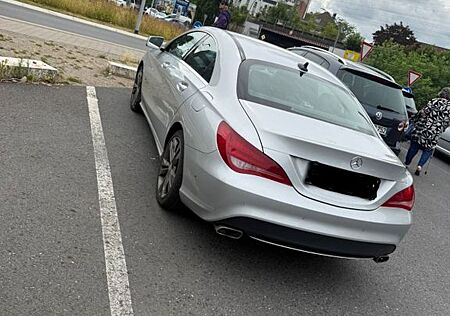 Mercedes-Benz CLA 200 AMG Line AMG Line