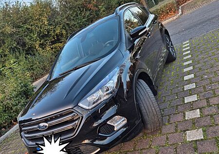 Ford Kuga 2,0 TDCi 4x2 110kW ST-Line ST-Line