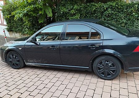 Ford Mondeo ST220 ST220