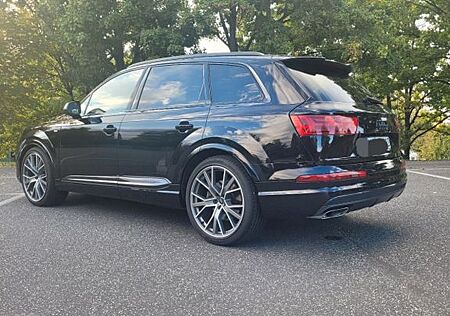 Audi Q7 3.0 TDI quattro tiptronic - Top Ausstattung