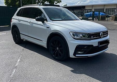 VW Tiguan Volkswagen 2.0 TDI SCR 140kW DSG 4MOTION Highlin...