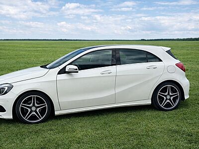 Mercedes-Benz A 200 AMG Line/ Pano/Navi/ALU Felgen