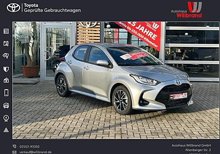 Toyota Yaris Hybrid Team D Comfort Paket LED ACC Apple