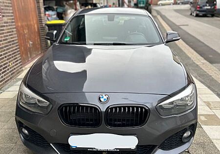 BMW 118 gebraucht kaufen BMW 118d Sport Line*AHK*