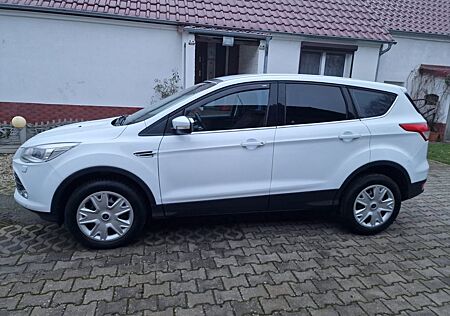 Ford Kuga 2,0 TDCi 2x4 110kW Individual Individual