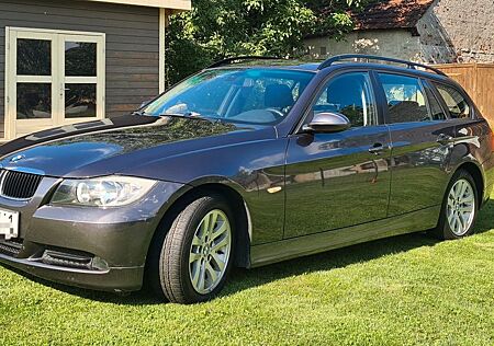 BMW 318i touring -