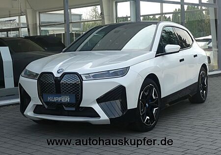 BMW iX xDrive50 Sportpak.AHK°LASER°PANO°22"-Massage