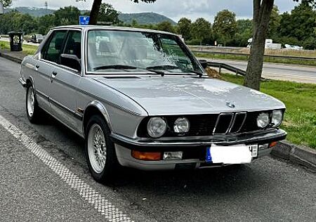 BMW 535i E28 H-Zulassung, Wertgutachten, TÜV neu