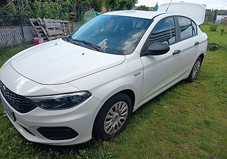 Fiat Tipo 1.4 16V EASY EASY