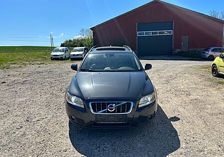 Volvo V70 Kombi Edition PRO PANOROMA
