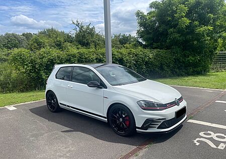 VW Golf Volkswagen GTI Clubsport S 87/400