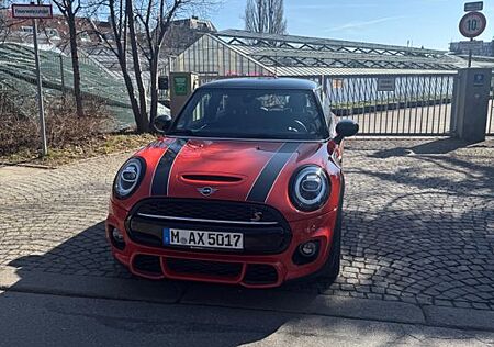 Mini Cooper S JCW-Paket / Navi / Leder / LED