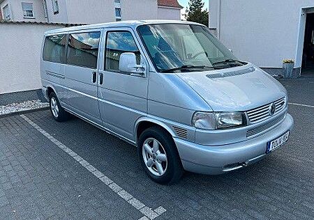 VW T4 Caravelle Volkswagen 2,5-l-Diesel TDI 111kW Standard