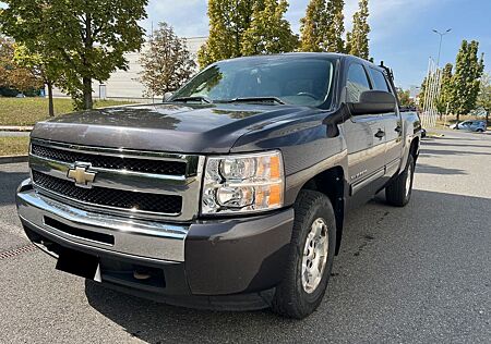 Chevrolet Silverado - 20 900 E netto, LPG, AHK 3500 k