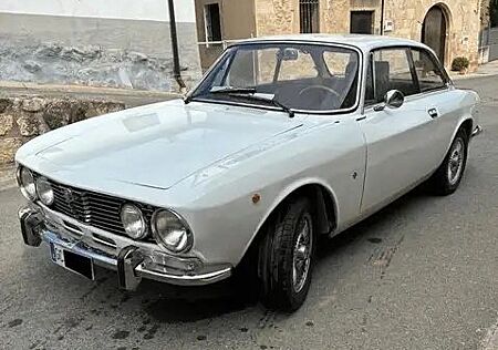 Alfa Romeo GTV