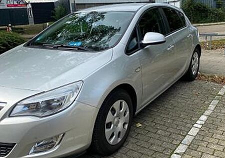 Opel Astra 2.0 CDTI Design Edition Automatik Desi...