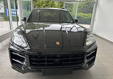 Porsche Cayenne Facelift MY25/sw-sw/Pan/Priv/14W/22
