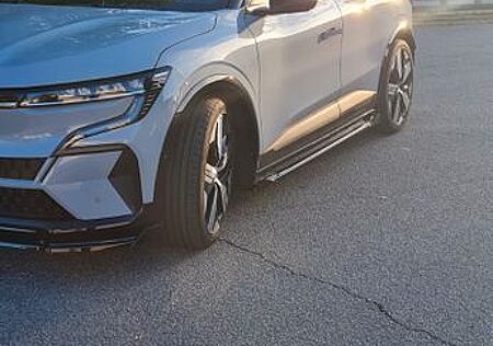 Renault Megane E-Tech Iconic 220 Comfort Range Iconic
