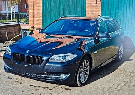 BMW 530d xDrive Touring -