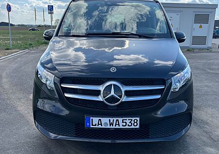 Mercedes-Benz V 250