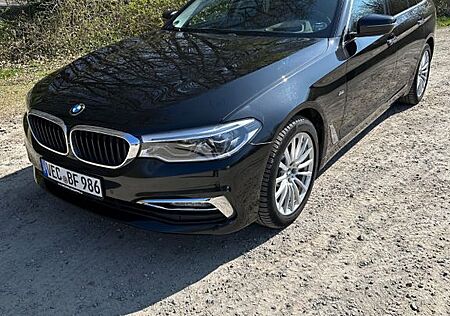 BMW 530d xDrive Touring A -