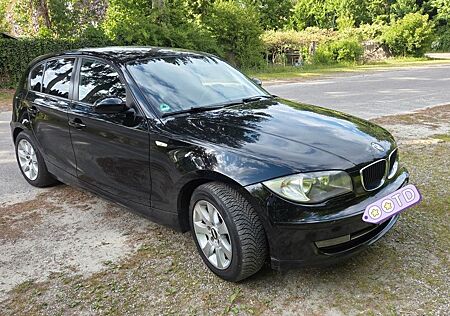 BMW 116d -2,0, 16V Diesel,6 GANG;SCHWARZ;AHK;TÜV,
