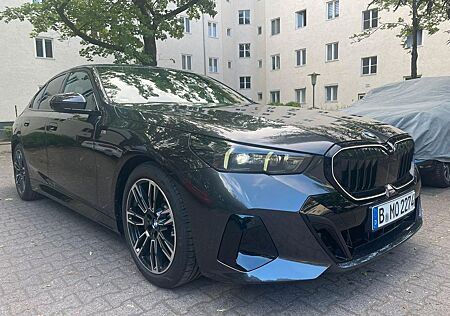 BMW 520d Premium-Fahrgefühl der Oberklasse