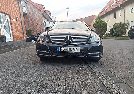 Mercedes-Benz C 220 Mercedes Benz CDI T BlueEFFICIENCY AVANTGA