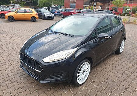 Ford Fiesta Tre KLIMA SITZHZG. 17"ALU, Zahnriemen NEU