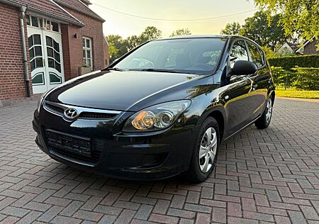 Hyundai i30 +Navi+Kam+Klima+CarPlay/Android Auto+BT+Touch
