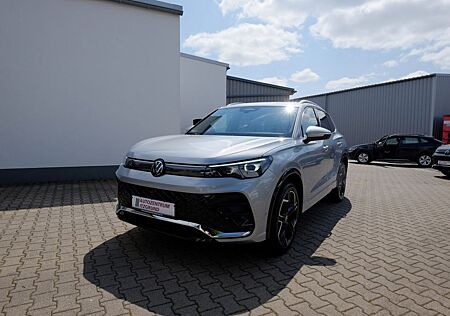 VW Tiguan Volkswagen 2.0 TDI R-Line DSG/Pano/IQ/8,5x20/Keyless