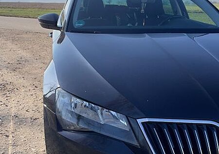 Skoda Superb 2.0TDI 190PS DSG VOLL* TOP Zustand!