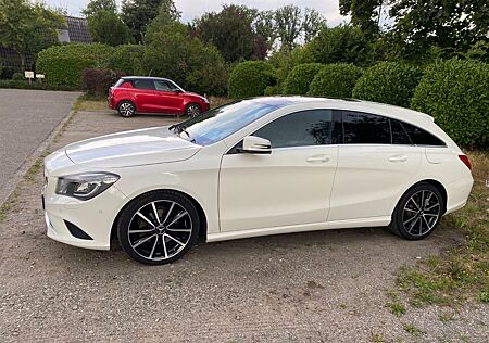 Mercedes-Benz CLA 180 Shooting Brake -