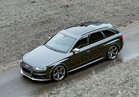 Audi RS4 Avant B8 4,2 FSI quattro S-tronic, EXPORT