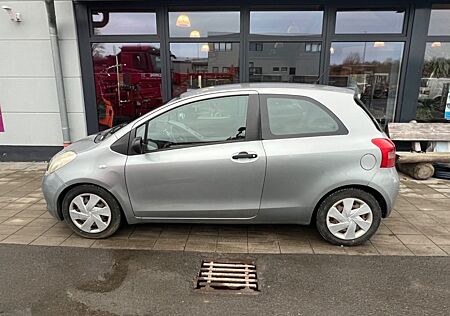 Toyota Yaris Cool TÜV 05/2025