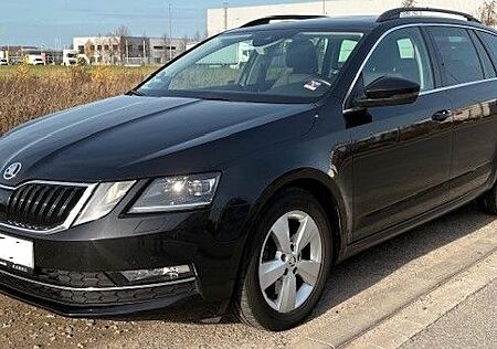 Skoda Octavia 2.0 TDI DSG Style Combi Style