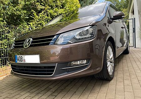 VW Sharan Volkswagen 2.0 TDI DSG 125kW BMT Highline Pano Xenon
