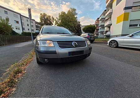 VW Passat Volkswagen 1.9 TDI Comfortline Variant