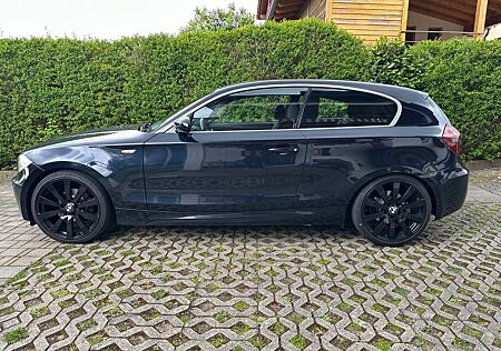 BMW 118i - M Paket ab Werk