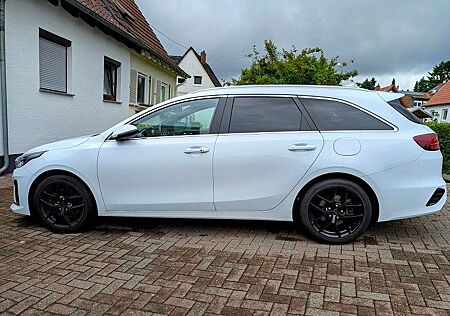 Kia Cee'd Sportswagon 1.4 T-GDI DCT Spirit Sport...