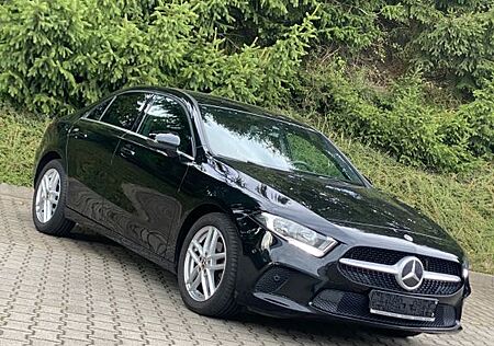 Mercedes-Benz A 180 d Limousine Insp&Tüv neu/ 8Fach bereift